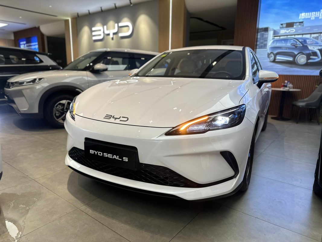 Dịch Vụ Xe Điện BYD Grab